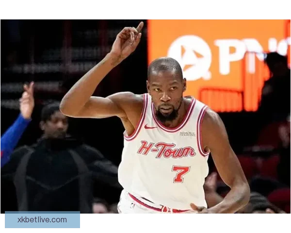 火箭豪取五连胜杜兰特三节砍下25分谢泼德先发战绩耀眼